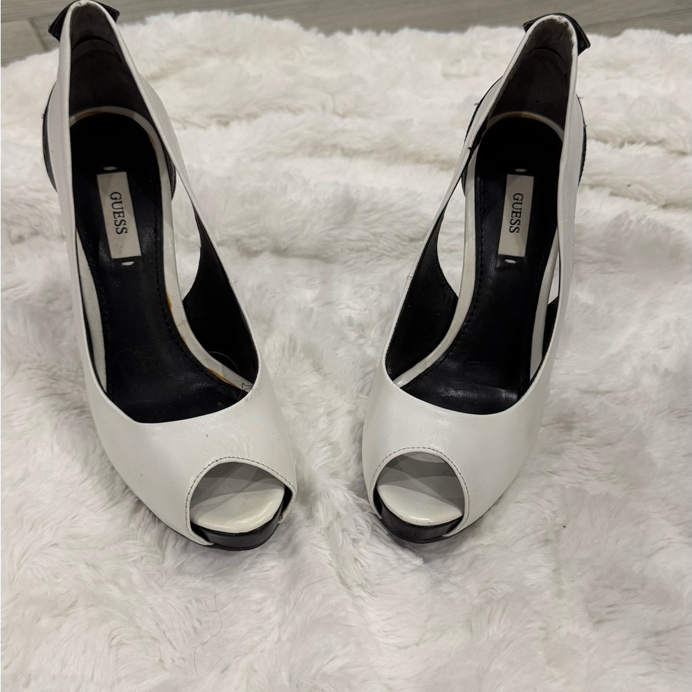 Guess White Peep-Toe Heels with Elegant Design